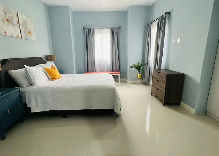 Harlowe Sunshine Glow Holiday home Ocho Rios